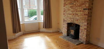 4 bedroom terraced house