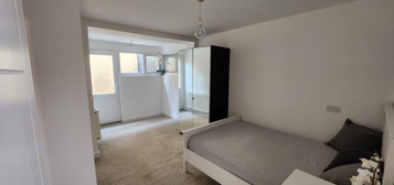 Bungalow to rent in Shandy Street, London E1