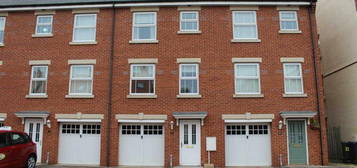 4 bedroom terraced house