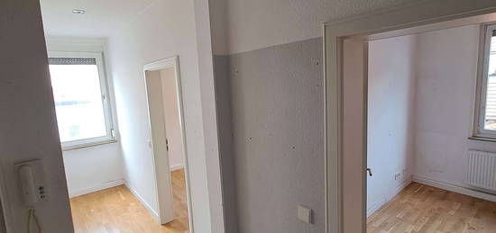 Großzügige 6-Zimmer-WG mit Balkon und Terrasse in Stuttgart-Untertürkheim – 1. Stock