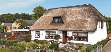 Landliebe unter Reet - ruhig gelegenes Reetdachhaus im Storchendorf Bergenhusen