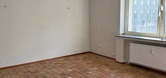 Frisch renovierte 3,5 Zimmerwohnung mit einem großen offenen Küchenbereich!