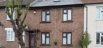 Detached house to rent in Ascham End, Walthamstow, London E17