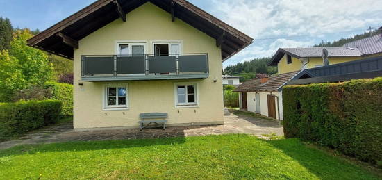 Renovierungsbedürftiges Haus mit Potential in ruhiger Wohnlage !!!