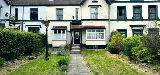 5 bedroom terraced house for sale