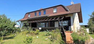 Großzügiges, gepflegtes Einfamilienhaus mit sonnigem Garten, 96182 Reckendorf