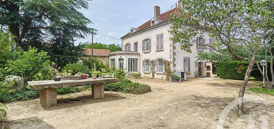 Achat maison 9 pièces 245 m²