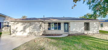 1209 Strickland St, Baytown, TX 77520