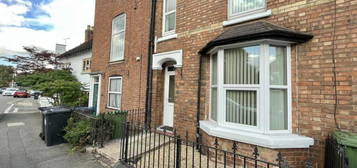 4 bedroom terraced house