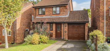 3 bed detached house for sale