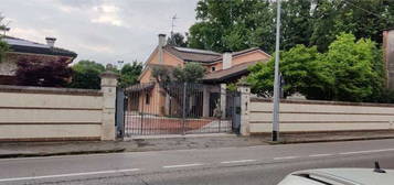 Villa all'asta in via Roma, 10