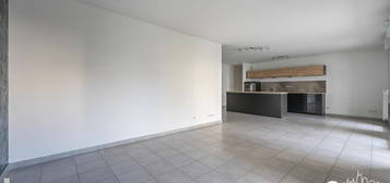 VENISSIEUX - appartement T3 de 81 m² avec loggia et garage