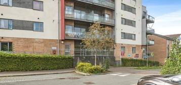 Flat for sale in Shetland Road, Basingstoke RG24