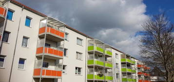 Geräumige 3 Raum-Wohnung mit Balkon im 1. OG