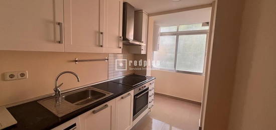 Piso en venta en Escalona, Aluche