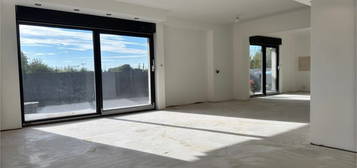 Attraktive 4-Z.  135m2 Marionetten Wohnung mit Terrasse