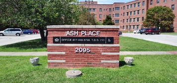 2095 N Ash St Apt 202, Nevada, MO 64772