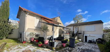 Vente maison 6 pièces 140 m²