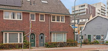 Prins Bernhardstraat 35