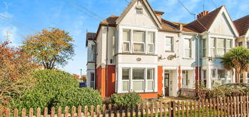 Flat for sale in Finchley Road, Westcliff-On-Sea, Essex SS0