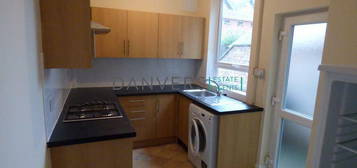 2 bedroom terraced house