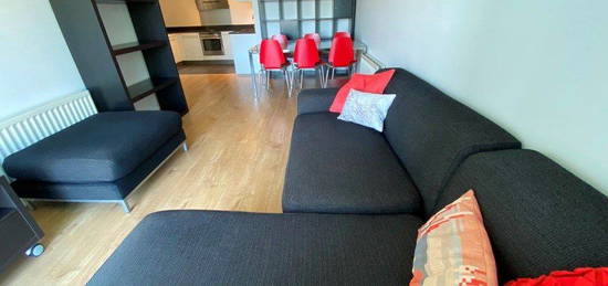 2 bed flat to rent