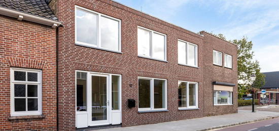 Hoofdstraat 12