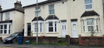 4 bedroom terraced house to rent