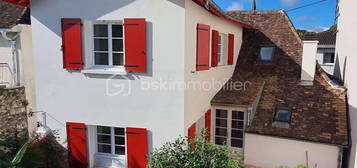 Maison de ville  à vendre, 6 pièces, 4 chambres, 150 m²