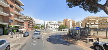 Monolocale viale dei Monfortani, Gemelli - Pineta Sacchetti, Roma