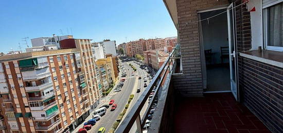 Piso en venta en avenida Juan Pereda Pila