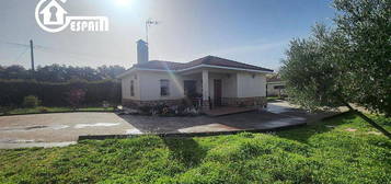 Casa en calle De Los Cerezos en El Clavín-Valdeluz, Guadalajara