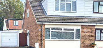 2 bed semi-detached house for sale