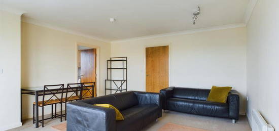 2 bedroom flat