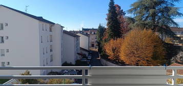 Voiron gare appartement 84 m2 2 chambres garage