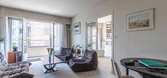 Appartement de 65m², traversant et lumineux, situé rue Boussingault à 700m du métro Glacière