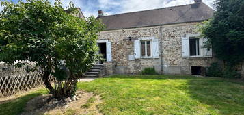 Fleury En Bière maison ancienne deux chambres jardin et petite grange