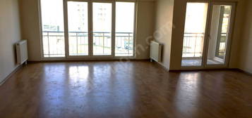 ISPARTAKULE BİR İSTANBUL EVLERİ 3+1 158 M2 SATILIK DAİRE!