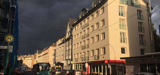 Ansprechende 2-Zimmer-Wohnung mit Balkon in Top zentrale Lage