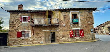 Casa en calle Juan de la Cruz en Val de San Lorenzo