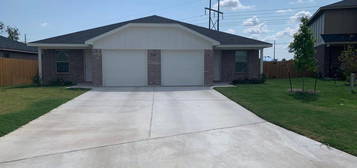 2318 Zanoletti Dr #B, Temple, TX 76504