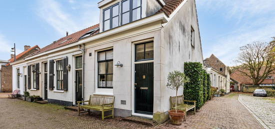 Statiestraat 2