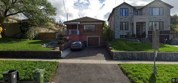 21 Gracefield Ave #4, Toronto, ON M6L 1L2