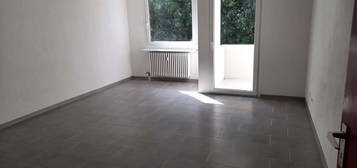 Neu renovierte 1-Zimmer-Wohnung mit Balkon auf dem Betzenberg