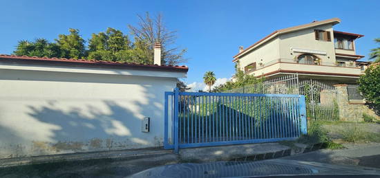 Villa unifamiliare via Riviera Azzurra, Diamante