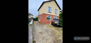 3 bedroom semi-detached house