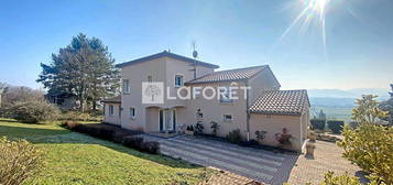 Villa 5 pièces 277 m²