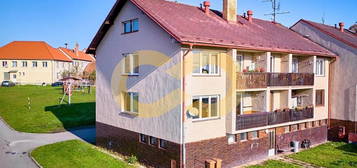 Prodej bytu 4+1, 75 m2, Hracholusky