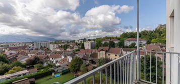 Appartement T3 62 m² Balcon + Cave