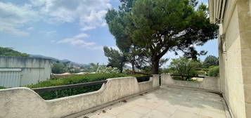 Vente maison 4 pièces 77 m²